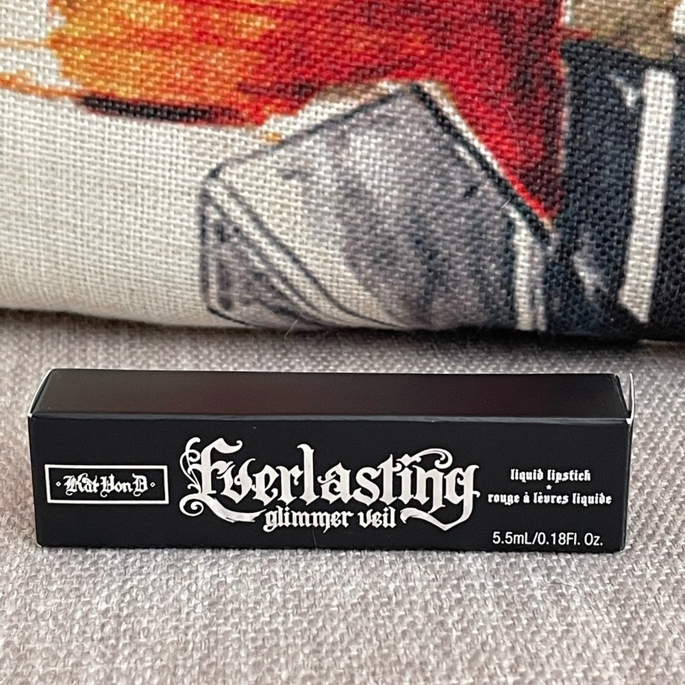 COPY - KAT VON D EVERLASTiNG GLiMMER VEiL~ Thunderstruck